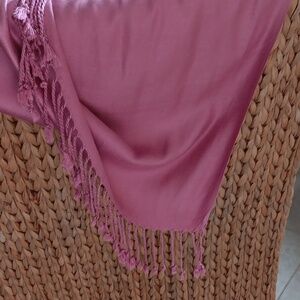 NWOT Mauve Scarf/Shawl